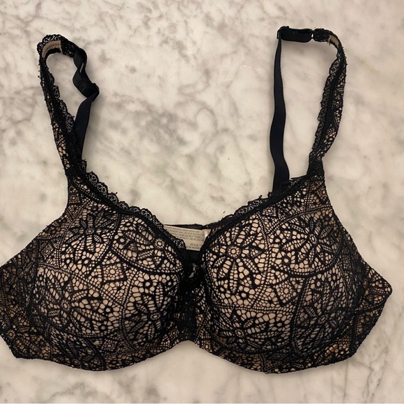 Berlei Intimates & Sleepwear Black Lace Berlei Bra Size 4 D Poshmark